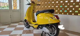 Vespa matic sprint abs 150 kuning ab sleman