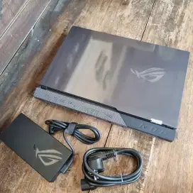 Asus ROG Strix G513QR Ryzen 9 5900HX RAM 32/1000 GB GeForce RTX 3070