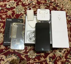 Iphone 8 64GB warna black
