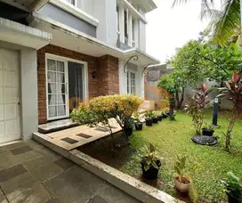 Dijual Rumah Furnish Boulevard Kota Wisata