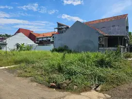 DIJUAL TANAH COCOK UNTUK KOS-KOSAN DI BELAKANG UNIKAL !!!