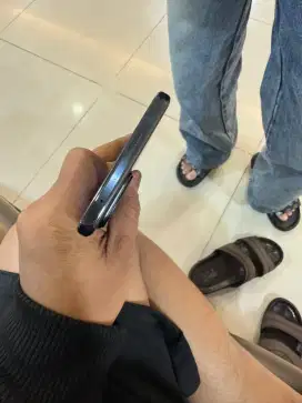 Vivo v30  8/256 black