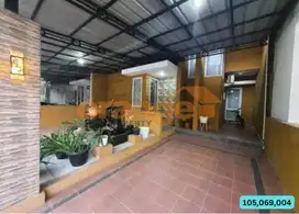 Rumah Dijual 2 Lantai Siap Huni di Kota Wisata