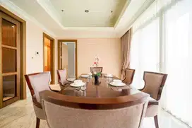 Disewakan Botanica Apartment Full Furnished City View Fasilitas 5 Star