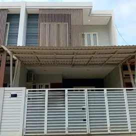 Rumah second selangkah ke stasiun lrt caman jatibening dekat ponkel