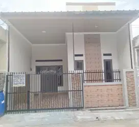 Rumah Bahenol Harga Pentol Buruan Senggol