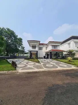 DIJUAL RUMAH KOLAM RENANG DI MEDITERANIA 2 SENTUL CITY SSR628 A2