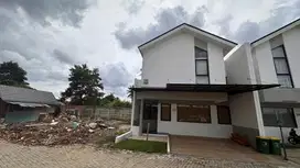 TURUN HARGA! Rumah rasa Villa Full Furnished Minimalis