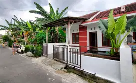 Di sewakan rumah area tugu boto klodran Banyuanyar
