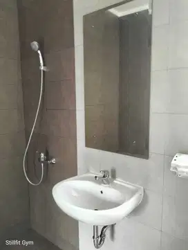 Di sewakan Rumah Baru di Sumarecon Crown Gading - Bekasi