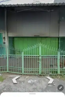 Di sewakan murah strategis pinggir jln muka 10 meter