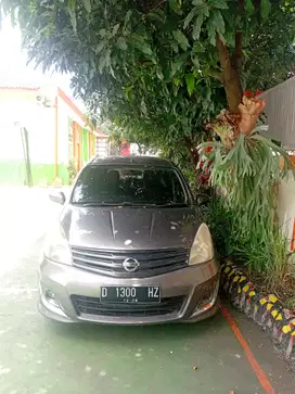 Nissan Livina 2011 Bensin