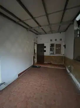 Dujual cepat rumah lt.72m di Regency Melati Mas hanya 850 jt