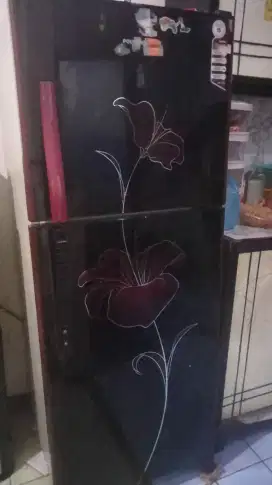 Jual kulkas polytron 2 pintu