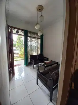 Rumah di sayap jl Peta. Dalam komplek dekat Festival Citylink Bandung