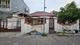 RUMAH TENGGILIS COCOK BUAT RUMAH KOS DKT UBAYA,JEMUR,PRAPEN