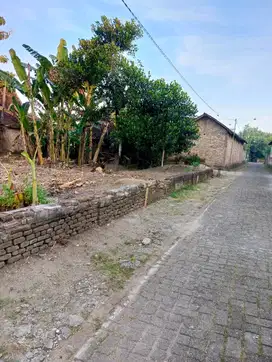 TANAH KAMPUNG JLN SYUHADA NGUNUT BABADAN