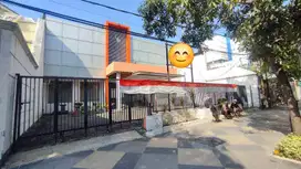 SEWA BANGUNAN KOMERSIAL RAYA KERTAJAYA INDAH LUAS 1000 EX KLINIK BAGUS