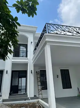DIJUAL RUMAH BARU 2LT KOLAM RENANG BUKIT GOLF HIJAU BGH SENTUL SSR695