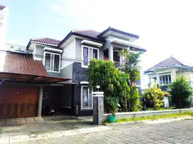 rumah mewah di dalam perumahan cluster sleman Yogyakarta