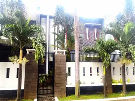 Rumah Luas 475 m2 Dkt Kemang Pratama(7 Ktidur)Bekasi Timur-Barat