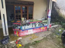 Jual etalase masih mulus bagus siap usaha konter