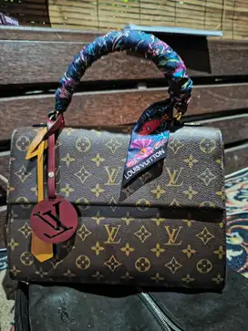Louis Vuitton Cluny Monogram 2017 Satchel