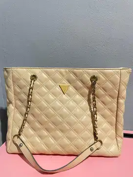 ToteBag Guess Asli (pemakaian pribadi)