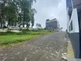 KAVLING MATANG SIAP BANGUN, BERADA DI PERUMAHAN ASRI. SECURITY 24 JAM!