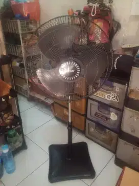 Kipas angin stand fan 16 inch cosmos normal siap pakai nego tipis