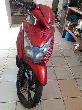 Suzuki Skywave (UW 125 SC) Merah Tahun 2011