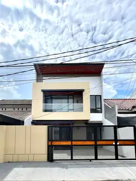 jual Rumah bagus 2 tingkat BSD Tangerang selatan