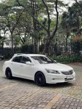 Pajak panjang 1th! Honda Accord 2.4 VTIL AT 2011 - Putih