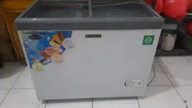 Freezer Frigigate sliding F 210SDF Kapasitas 200liter