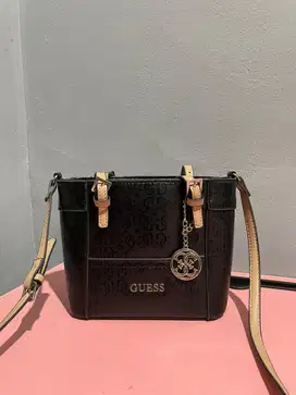 SlingBag Guess Black Asli