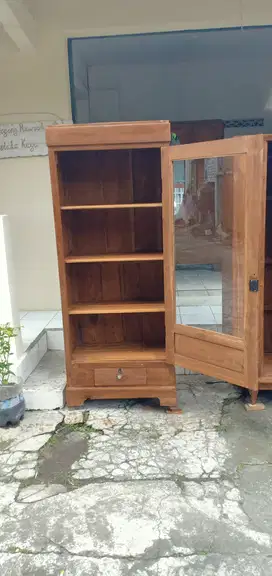 LEMARI DISPLAY JATI LAWAS RESTORASI SIAP PAKAI - LELAKU KAYU