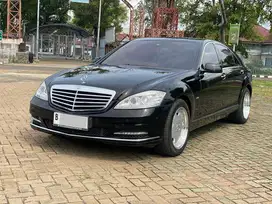 MERCEDES BENZ S350 AT HITAM 2011
