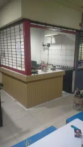 Jaga kios minuman