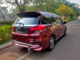 Mobilio murah marun 2014