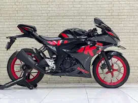 Black Favorit‼️ Suzuki GSX150 R Keyless 2019 - Zaky Mustika