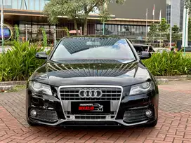 Audi A4 2011 Bensin