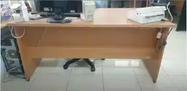 Meja kantor GRAND FURNITURE