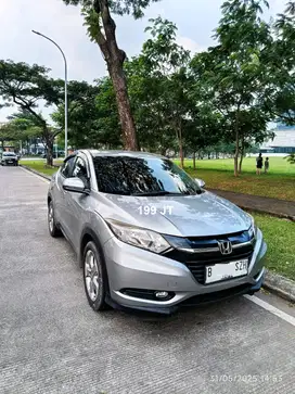 HRV TYPE E-CVT KM RENDAH JARANG PAKAI PEMAKAIAN PRIBADI