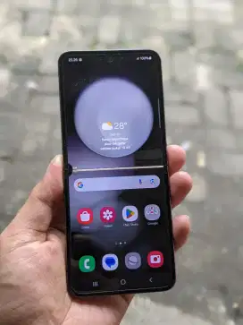 Samsung Z flip 5 512gb