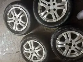 Jual 1 set velg rac ex honda jazz r14 2,3jt