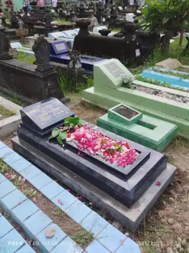 KIJING MAKAM GRANITO BLACK