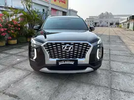 Hyundai Palisade 2.2D Signature 4x2 At 2023 Black On Red