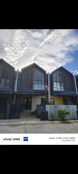 JUAL CEPAT MURAH TOWNHOUSE STRATEGIS