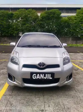 [MURAH DP 10Jt] Toyota Yaris E 1.5 AT 2012, Silver