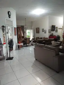 Dijual rumah 2lt 5KT di Mega Cinere Depok